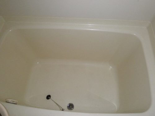 今すぐにでも入浴可能な状態に復活したバスタブ