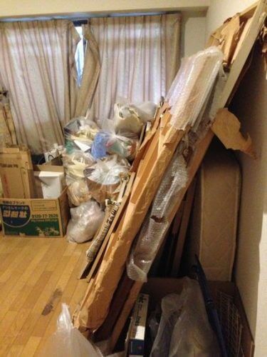 京都市南区のゴミ屋敷の不用品回収片付けサービス業者トリプルエスの作業事例