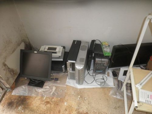 東淀川区の不用なパソコン、電子機器の片付け回収業者トリプルエス
