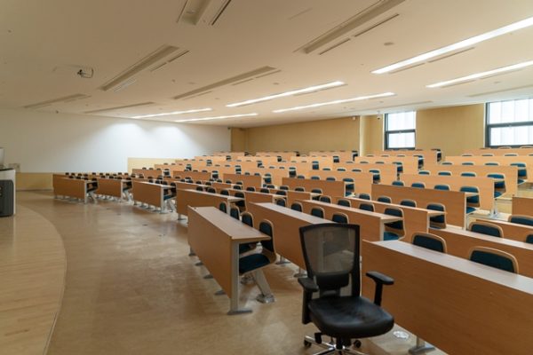 大阪、奈良の学習塾、教室内の除菌、コロナウイルス予防クリーニング トリプルエス