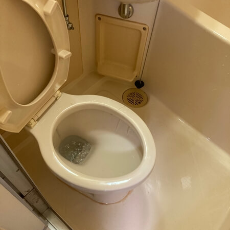 トイレの特殊清掃アフター