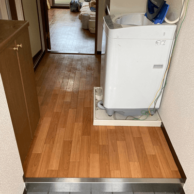 大阪市西区の汚部屋マンション 廊下から室内まで不用品回収アフターの様子